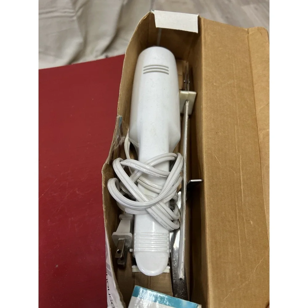 1996‎ White-Westinghouse Electric Knife with Slicing Guide Model WEK9430